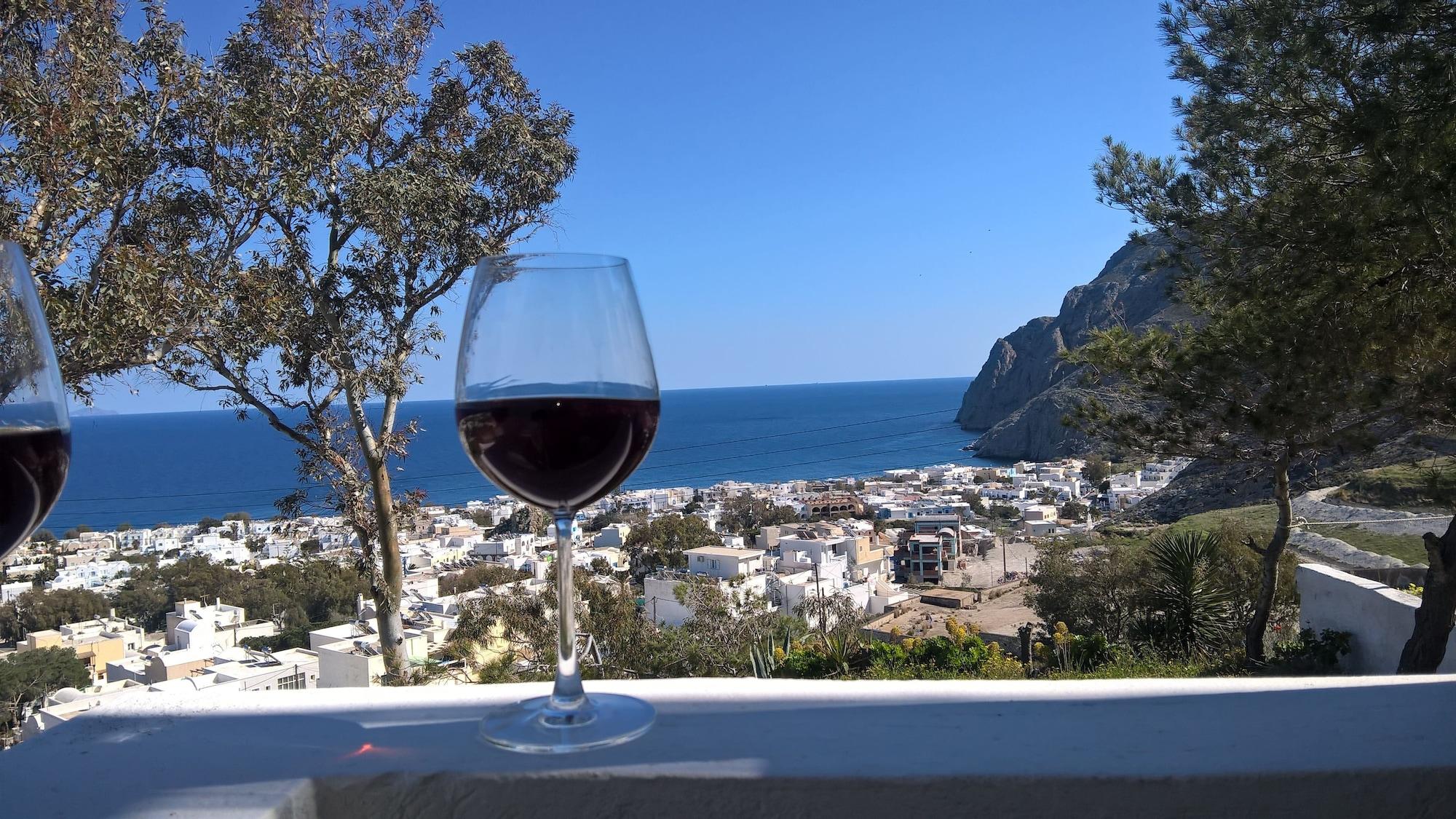 Acropole Sunrise Aparthotel Kamári Екстериор снимка